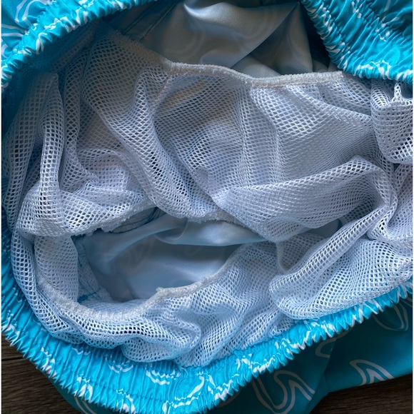 Uzzi Blue Wave Men’s Swim Trunks | Large - Picture 8 of 8